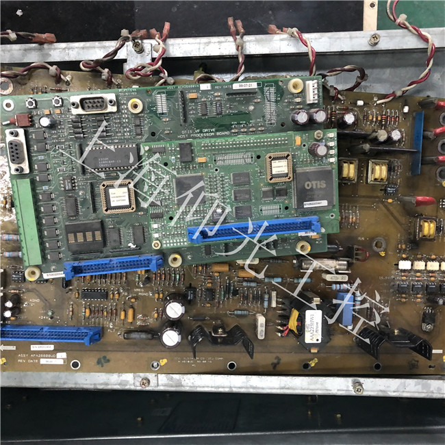 電動(dòng)汽車充電站逆變器的常見(jiàn)故障排除方法
