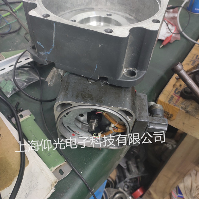 西門子伺服電機維修1FT7064-5WF71-1BA1上電不轉(zhuǎn)修理