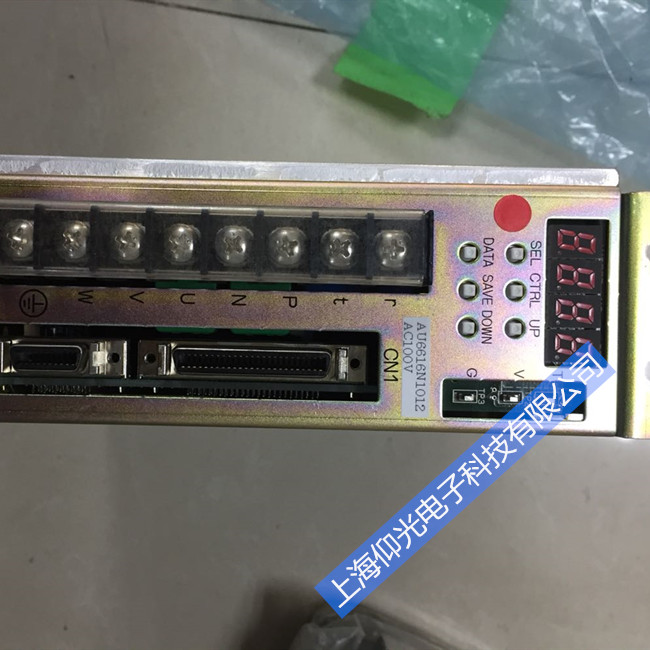 多摩川伺服驅(qū)動(dòng)器維修上電沒(méi)顯示 過(guò)電流 欠電壓修理方法