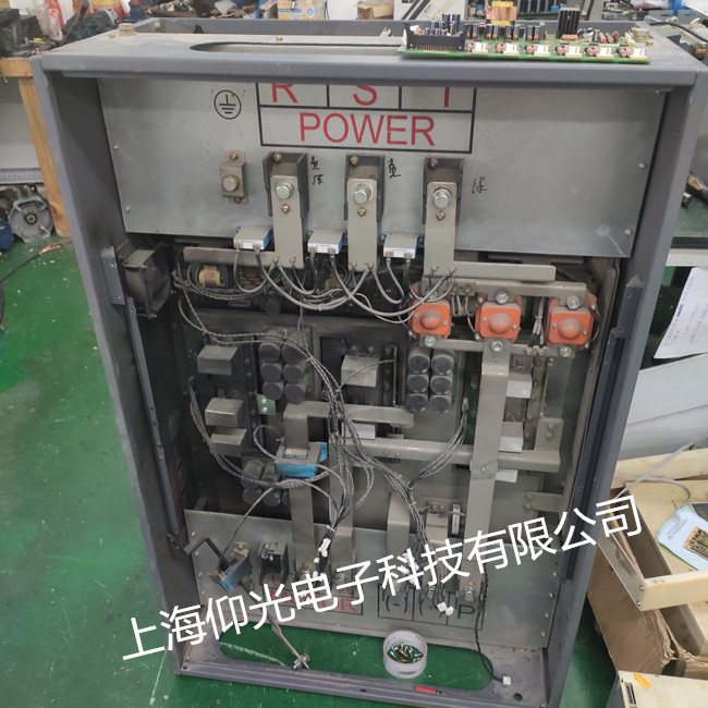 四方變頻器維修,313KVA變頻器炸機(jī)短路故障修理經(jīng)驗(yàn)