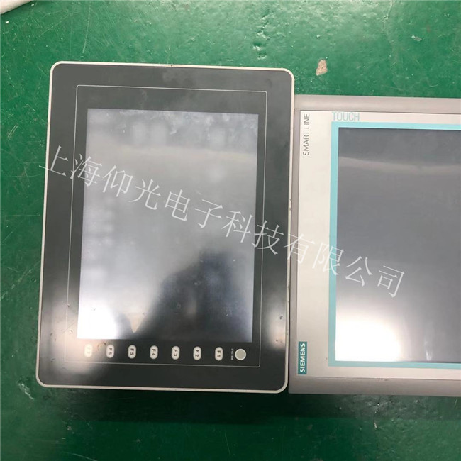 自來水加工廠富士UG53OH-US4工業(yè)觸屏無反應維修