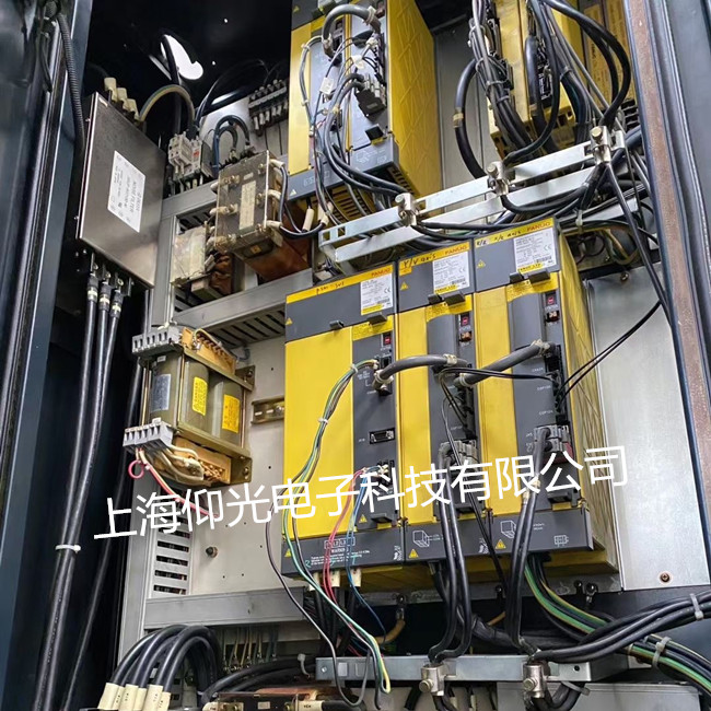 發(fā)那科伺服驅(qū)動器維修A06B-6200-H008報警24號修理