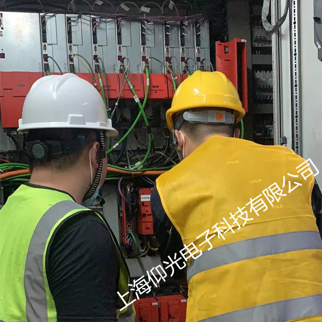 SEW伺服驅(qū)動器通電報警F77/F78維修手冊