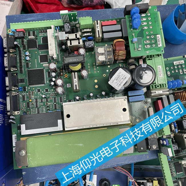 塑料行業(yè)科爾摩根伺服驅(qū)動器維修S62000報警n10維修