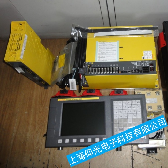 甘肅發(fā)那科數(shù)控系統(tǒng)0GSD開機后停在啟動界面不動故障維修更換調試