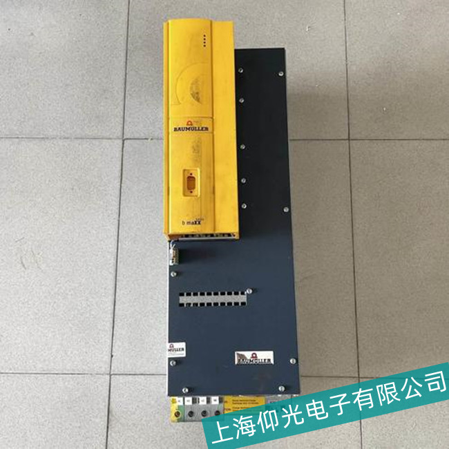 針對苞米勒驅(qū)動(dòng)器上電無顯示故障的專業(yè)維修